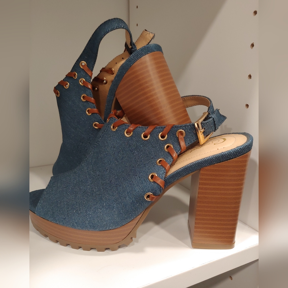 Cato Comfort denim peep toe block heel size 10